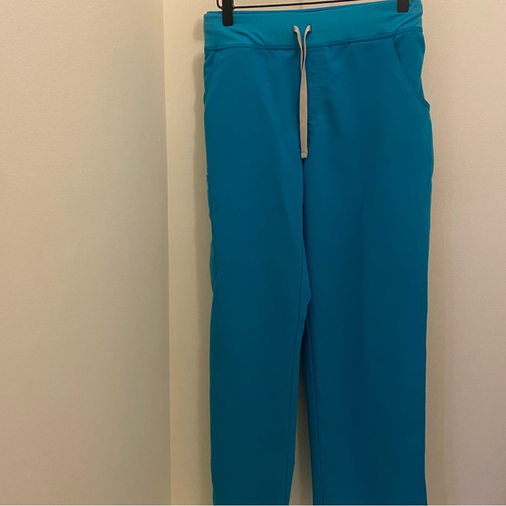 Figs limited edition teal size large petite pants